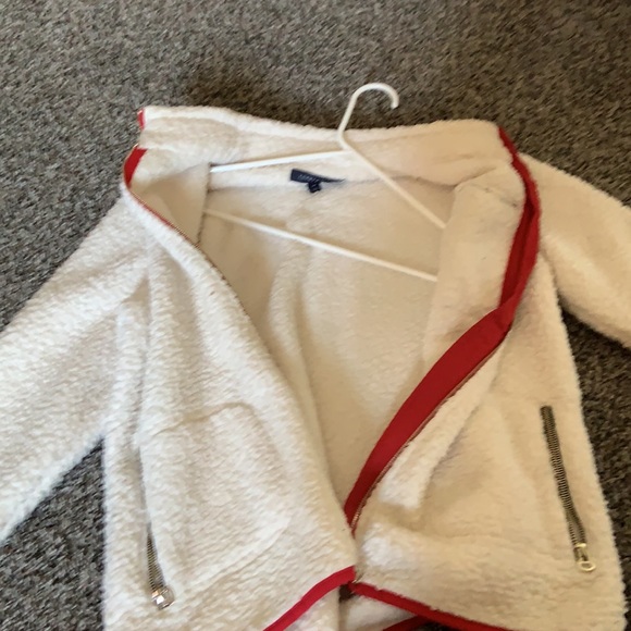 Fuzzy jacket - Picture 2 of 2